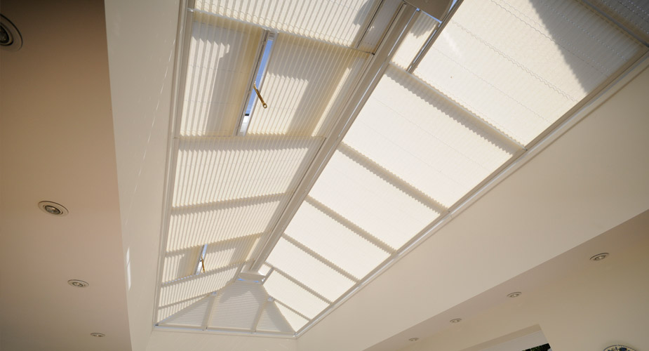 Pleated-Lantern Roof Blinds